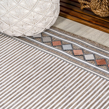 Sebastian High-low Modern Diamond Border Indoor/Outdoor Area Rug